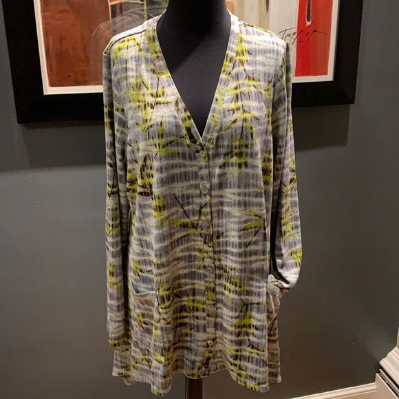 LOGO Lori Goldstein Gray/Chartreuse/Brown leaf print button front top. Large. - Picture 2 of 8